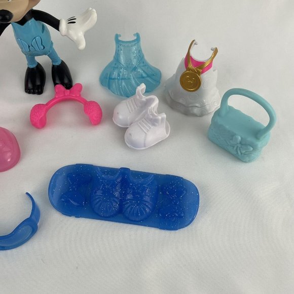 Minnie Mouse Snap & Style Winter Snowboard Ice Skating Lot of 12 Posable Doll - Picture 3 of 7